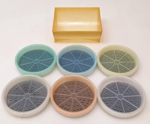 Tupperware Pastel Wagon Wheel Coasters w/ Caddy Rack Holder Set of 6 Vintage USA - Picture 1 of 13