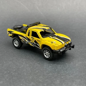 Maisto Tonka '86 Toyota SR5 Prerunner Pickup Truck Yellow 1/64 WorkingSuspension - Picture 1 of 8