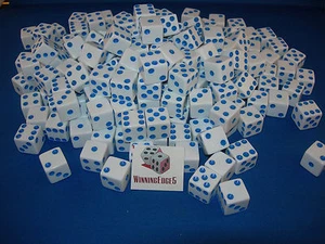 DADOS BLANCOS con PIPS AZULES 16mm (PAQUETE DE 200) BUNCO PARTY ENVÍO GRATUITO - Imagen 1 de 5