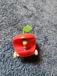 Vintage 1994 McDonalds The Busy World Of Richard Scarry Lowly Worm Apple Car - Picture 1 of 4