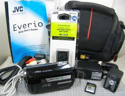 JVC Everio GZ-MS230 Camcorder Dual Memory of 8GB Internal Flash Memory - Image 1 of 4