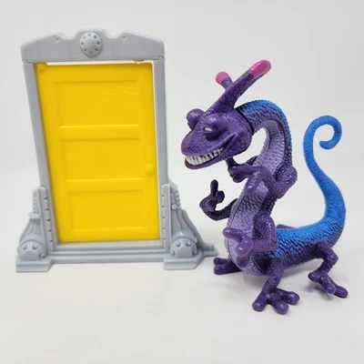Figura de acción Monsters Inc Randall Boggs 2001 de colección 4" con puerta original McD Toy Foto 1 de 4