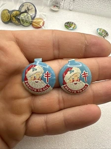 National Tuberculosis Association Health To All Santa Fold Over Pin X2 - B9-1 - Picture 1 of 4