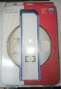 BASE ILLUMINATA CON VENTOLA-PORTA CONTROLLER CARICABATTERIE WII NUOVA SIGILLATA - Foto 1 di 2
