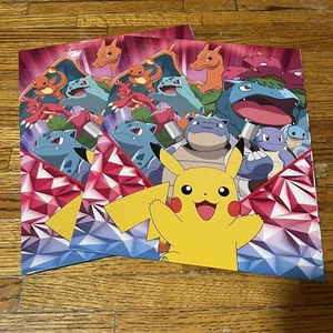 Pokemon Cartella Carta 2 Tasche 3 Fori Portafoglio Scuola Charizard Pikachu - Confezione da 2 - Foto 1 di 5