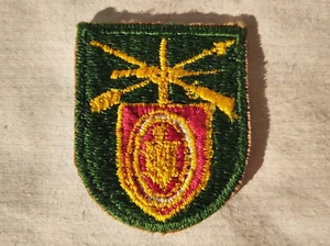 ¿Boina Verde Original de las Fuerzas Especiales de Vietnam? Parche de flecha cruzada y rifle - Imagen 1 de 2