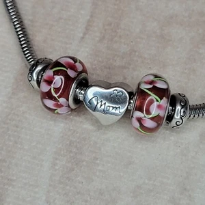 HALLMARK Connections Celebrate Mom 7.5" Stainless Bracelet Glass & Stopper Beads - Picture 1 of 8