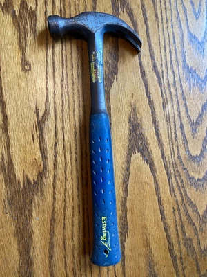 Martillo Estwing E3-16C garra curva 16 oz con empuñadura de vinilo de nailon - Hecho en EE. UU. Foto 1 de 4