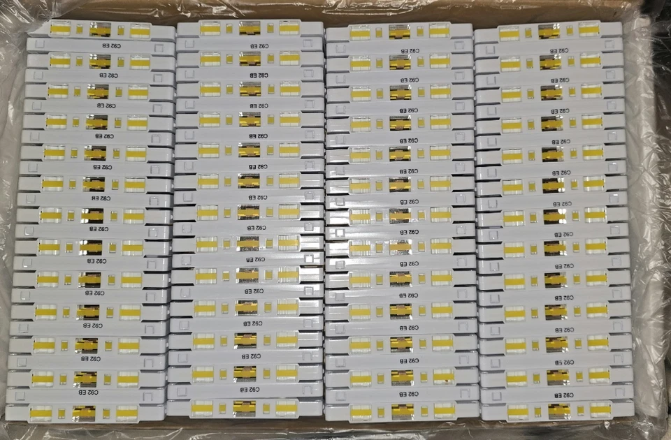 Lot Of 100 Blank Cassette Tapes C-92 White New 92 Minutes 100 In Box. - Image 1 of 4
