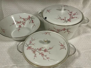 3 Terrinen & Gemüseschalen mit Deckel Hutschenreuther Mandelblüte - Bild 1 von 10