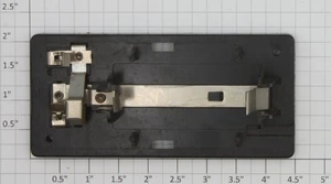 Lionel 147-100 O Gauge Silver Button D Cell Whistle Switch Controller Base - Picture 1 of 2