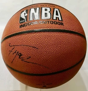 Tracy McGrady Autographed Basketball - Picture 1 of 3