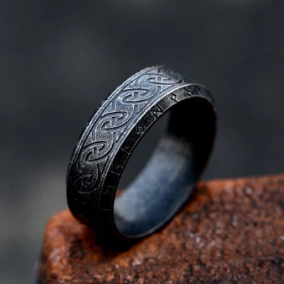 Anillo de boda vintage de titanio con nudo celta runas vikingas para hombre y mujer Foto 1 de 2