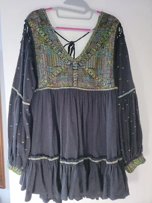 FREE PEOPLE INTRICATELY EMBROIDERED BLACK TUNIC TOP WOMEN L NEW WITH TAGS! - Image 1 of 4