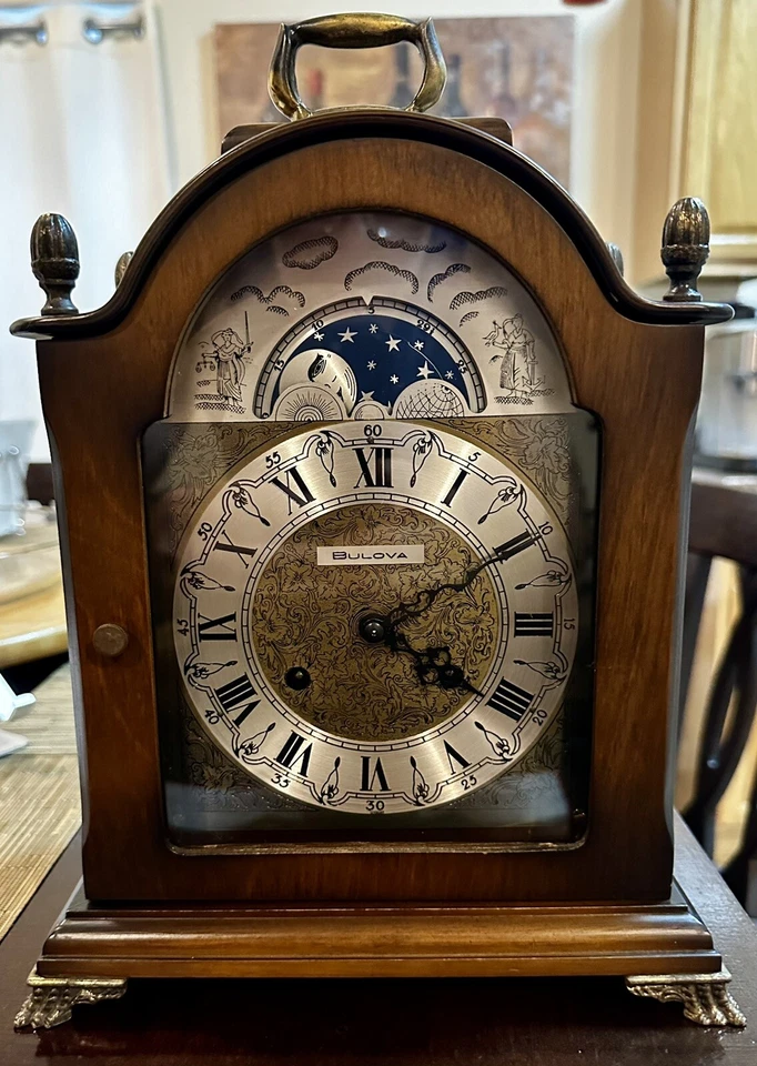 BULOVA GUSTAV BECKER 130-020 - FASES LUNARES - FIRMADO POR FRANZ HERMLE e SON Foto 1 de 4