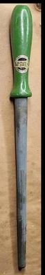 Afilador de cuchillos Bay State Abrasive Co carborundo años 40 con mango de madera verde Foto 1 de 4