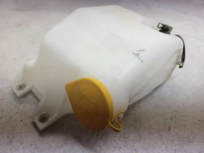 Subaru Impreza 1993-1997 tanque de depósito de lavado de parabrisas 86631AA010 Foto 1 de 4