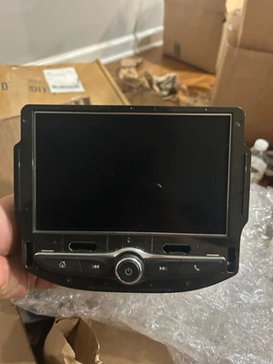 2020-2021 Chevrolet Traverse Acadia Radio Receiver Opt IOS - Image 1 of 4
