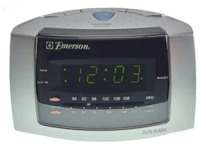 Radio reloj despertador doble Emerson radio AM/FM CK5050 - Imagen 1 de 7
