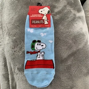 Peanuts No Show Socks Size 9-11 Unisex NWT - Picture 1 of 3