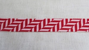 Cotton Bias binding- Red and white zig zag, 25mm, price per metre - Picture 1 of 4