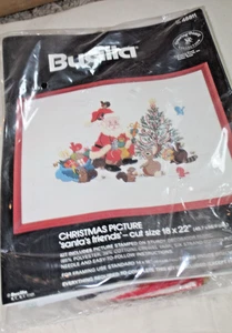 BUCILLA Christmas Santas Friends 1981 Waldtiere Crewel Stickpackung 18x22 - Bild 1 von 2