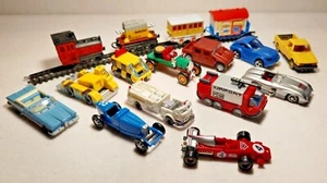 Ü Ei Ferrero ~~ Auto / Eisenbahn / Flugzeug ~~~ AUSWÄHLEN ~~~ Gut erhalten - Bild 1 von 26