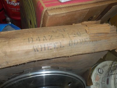 1974 Ford Galaxie 500 LTD Wheel Cover 15"  1975 1976 1977 1978? D4-AZ - Image 1 of 4