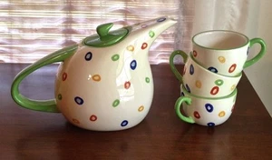 BHG Ceramic Tea Set Ceramic Teapot W/ 3 Matching Tea Cups Polka Dots EXCELLENT!! - Picture 1 of 3