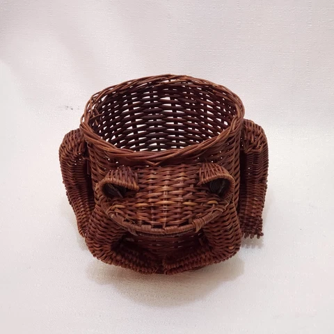 Vtg Brown Woven Wicker Rattan Frog Utility Basket/Planter 4 1/4" High 7" Wide Cover