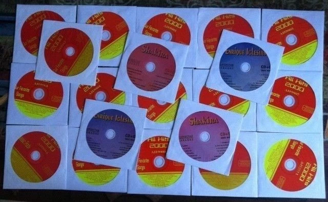20 CDG KARAOKE LOT SET MOST REQUESTED 300+ SONGS OLDIES,ROCK,POP MUSIC SONGS CD Foto 1 de 1