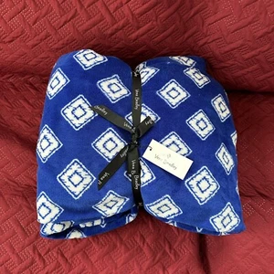 NWT Vera Bradley Oversized Throw Royal Blue White Blanket Geo Fleece 94” X 66” - Picture 1 of 5