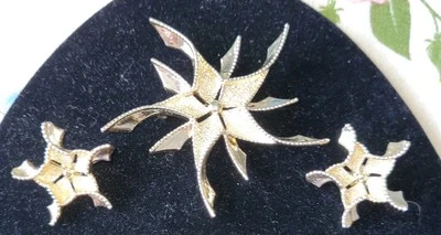 Vintage Emmons Gold-tone Pinwheel Brooch & Clip-on Earrings Set - Image 1 of 3