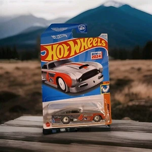 HOT WHEELS 🛞  .. ASTON MARTIN DB4GT HIGH SPEED EDITION.. CARD #219.. 2024 REL - Picture 1 of 4
