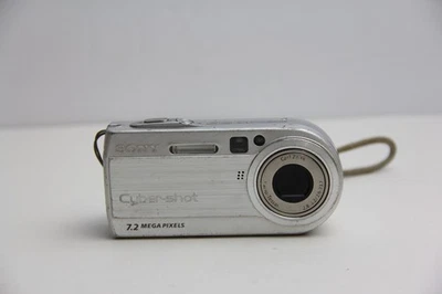 Sony Cyber-shot DSC-P150 7.2MP Digital Camera Silver W/ Battery TESTED - Image 1 of 4