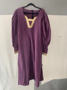Medieval Shift Dress - Picture 1 of 5