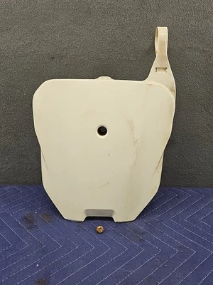 2001 97-03 HONDA XR70R XR 70 R OEM RIGHT FRONT NUMBER PLATE WHITE PLASTIC W/BOLT - Image 1 of 4