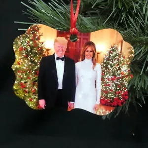 TRUMP 2024 Presidente Trump e First Lady Melania ORNAMENTO NATALIZIO Maga Kag - Foto 1 di 6