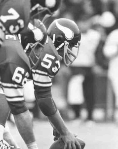 1975 Minnesota Vikings MICK TINGELHOFF Glossy 8x10 Photo Super Bowl IX Poster - Picture 1 of 1