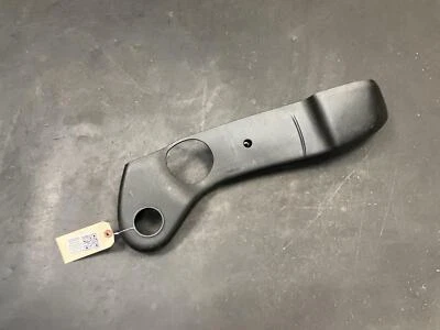 Внешний боковой чехол на переднее левое сиденье 2020 GMC Acadia 13511946 2017 2018 2019–2023 - Изображение 1 из 4