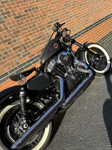 Harley Davidson 48 Sportster Custom XL1200C - Picture 1 of 14