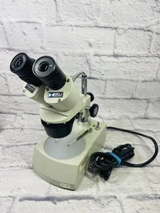 MEIJI SKT SERIES Microscopio Binoculare LED Entry-Level 1X e 2X BELLO FUNZIONANTE Giappone - Foto 1 di 5