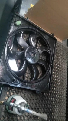 2017 Nissan Rogue Sport Engine Cooling Fan Motor OEM Black 78K Miles — 第 1/4 张图片