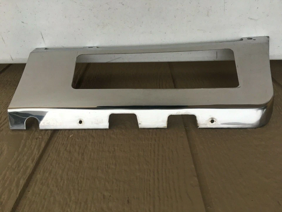 1985-1989 Lincoln Town Car front fender rocker panel chrome - Image 1 of 4