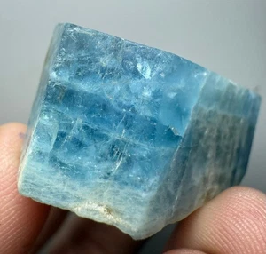Cristal de aguamarina natural de alta calidad de 150 quilates de Skardu Pakistán. - Imagen 1 de 7