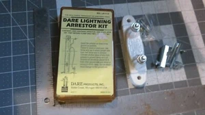 Electric Fence LGT Arrestor Lightning Arrestor No LA-112, Dare Products MADE USA - Picture 1 of 4