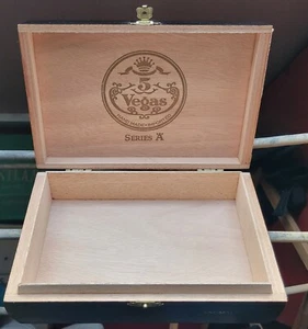 four 5 Vegas cigar boxes, wooden 5.3 x 8.0 x 1.9 in (outside measures) - Picture 1 of 4