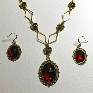 JUEGO DE COLLAR PL ESTILO VICTORIANO - ROSA DIAMANTE - RICO CRISTAL ROJO ORO DRD - Imagen 1 de 6