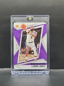 2021-22 Panini Rookies and Stars - LeBron James #114 Purple #6/49 Jersey # 1/1 - Bild 1 von 3