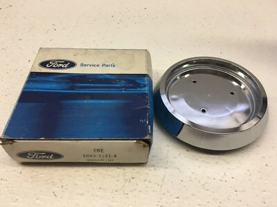 Tapa central de rueda Lincoln Town Car 1980 1981 1982 E0VY-1141-A nuevo de lote Foto 1 de 4